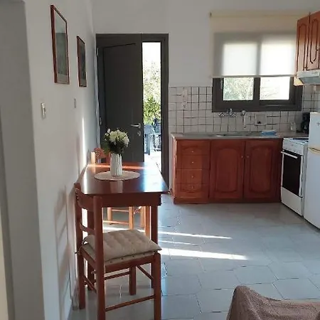Anchris Apartment